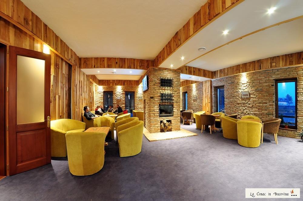 Hotel La Conac In Bucovina Gura Humorului Exterior foto