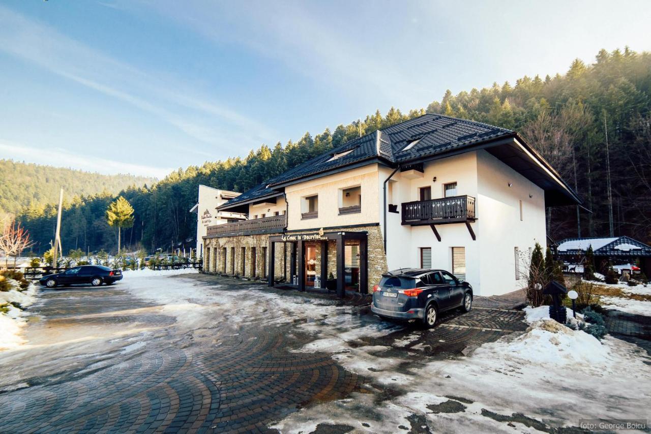 Hotel La Conac In Bucovina Gura Humorului Exterior foto
